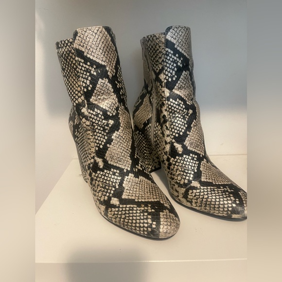 Aldo snake print boots - Picture 1 of 2